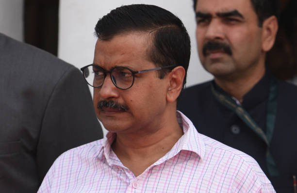 Kejriwal Skips ED Summons for 5th Time: BJP Leader Draws Parallel with Hemant Soren